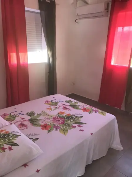 Villa enchanteresse au Moule avec piscine privée - Photo 15