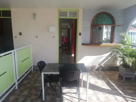 Appartement charmant à Le Gosier / 35 m² / Terrasse ensoleillée. - Photo 6