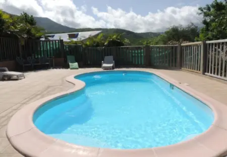 Chalet charmant à Bouillante avec piscine partagée - Photo 9