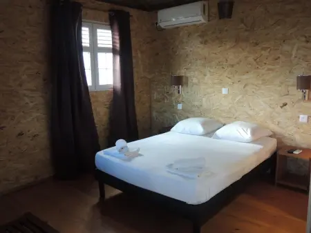 Chalet charmant à Bouillante avec piscine partagée - Photo 27