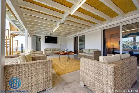 Villa élégante avec vue sur mer et montagne au Carbet - Photo 4