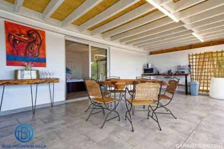 Villa élégante avec vue sur mer et montagne au Carbet - Photo 8