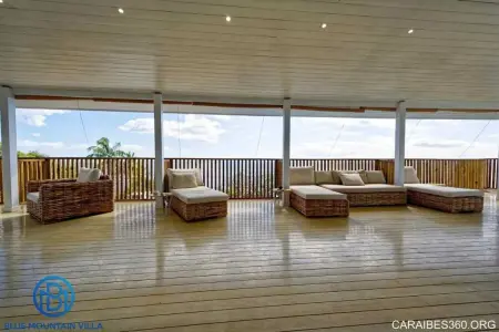 Villa élégante avec vue sur mer et montagne au Carbet - Photo 23