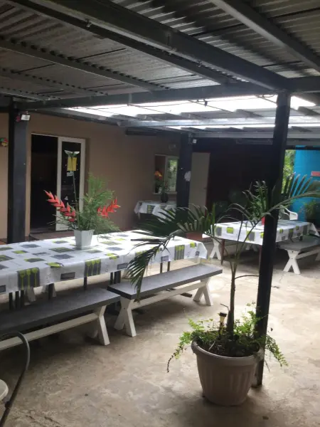 Villa chaleureuse près de Le Tampon avec piscine partagée - Photo 3