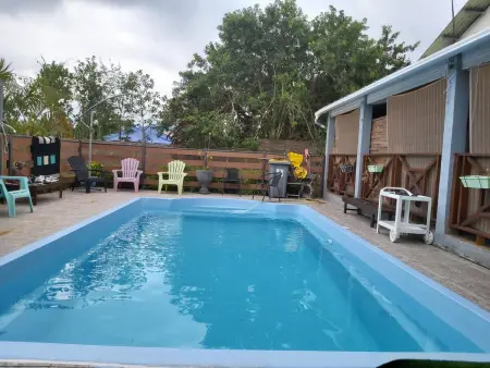 Villa chaleureuse près de Le Tampon avec piscine partagée - Photo 4