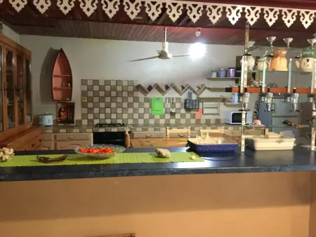 Villa chaleureuse près de Le Tampon avec piscine partagée - Photo 8