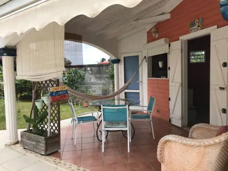 Studio cosy aux Abymes, piscine et jardin, 25 m² - Photo 1