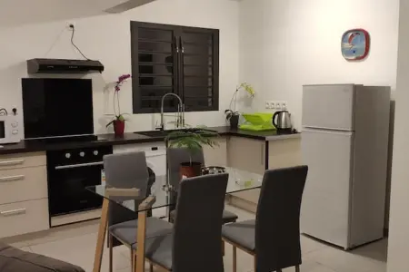 Appartement cozy à Saint Pierre, 44 m², vue sur la montagne - Photo 2