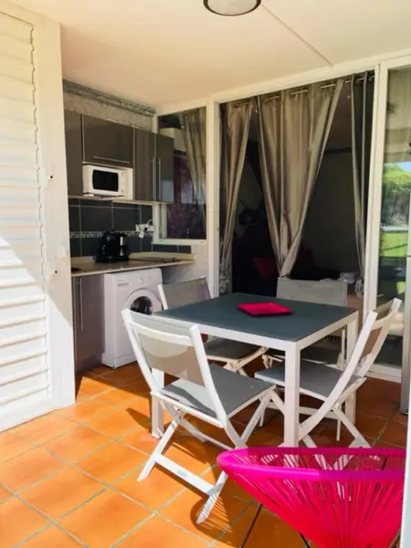 Studio Confort Anse Des Rochers 27m² Piscine, Appartement 2 personnes à Saint François - Photo 2