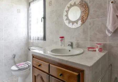 Superbe appartement à Petite Île avec vue mer et montagne. - Photo 14