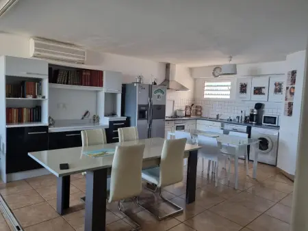 Appartement vue mer Saint-Gilles 80 m² calme et confortable - Photo 10