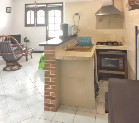 Appartement spacieux à Petit Canal - 65 m² - Vue sur jardin - Photo 2