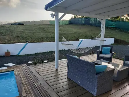 Bungalow chic à Sainte-Rose + piscine., Bungalow 2 personnes à Sainte Rose - Photo 1