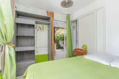 Bungalow charmant à Rivière-Salée avec terrasse privée - Photo 9