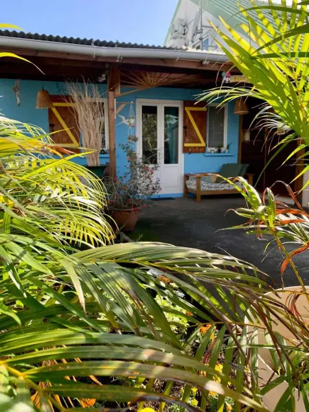 Maison charmante à Bras-Panon avec piscine et jardin - Photo 10