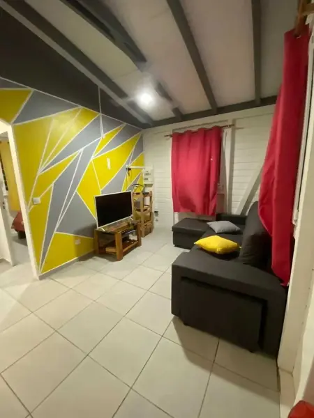 Bungalow charmant à Anse-Bertrand avec terrasse privée - Photo 3