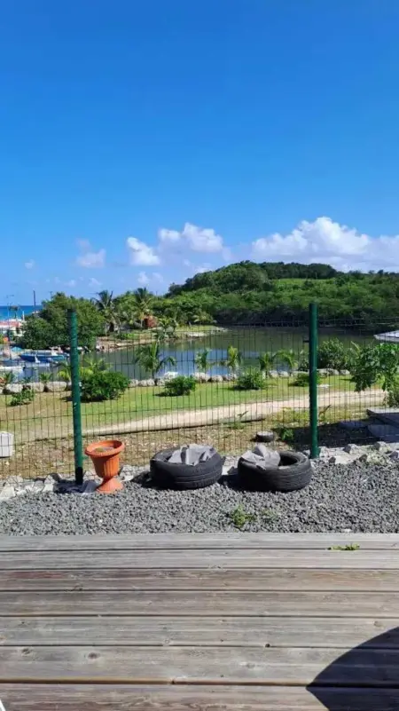 Bungalow charmant à Anse-Bertrand avec terrasse privée - Photo 30