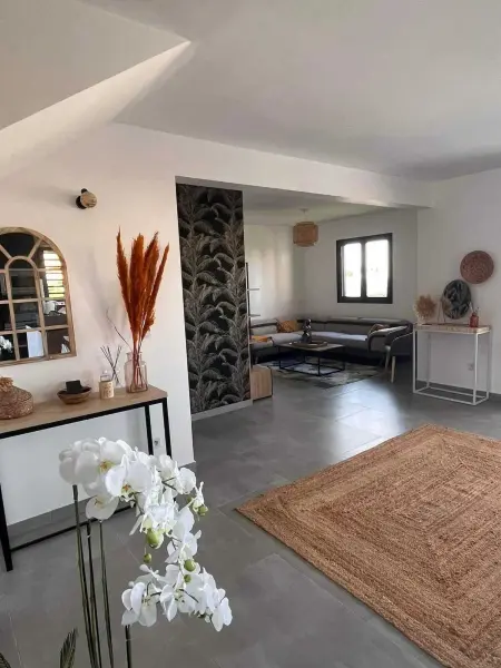 Villa élégante avec piscine privée à Saint Paul + Vue sur la mer - Photo 13