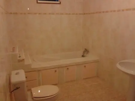 Appartement confortable Pointe-Noire + Terrasse, Appartement 6 personnes à Pointe Noire - Photo 5