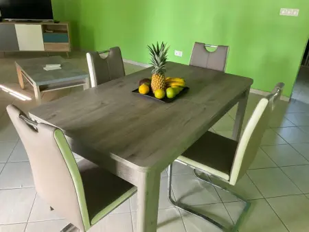 Maison élégante au Moule avec terrasse ensoleillée - Photo 2