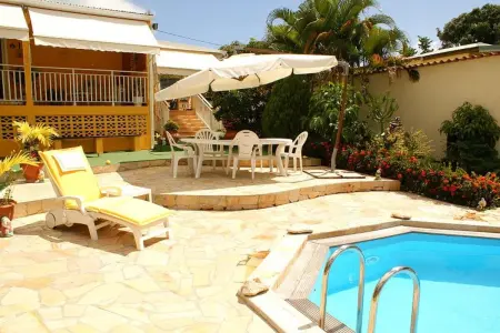 Villa élégante à Sainte-Anne avec piscine privée ouverte toute l'année - Photo 7