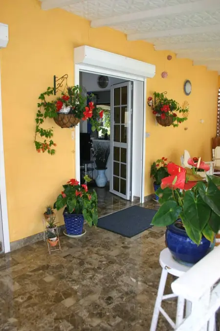 Villa élégante à Sainte-Anne avec piscine privée ouverte toute l'année - Photo 13