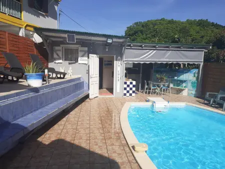 Maison cosy Les Abymes avec piscine, Maison 2 personnes à Les Abymes - Photo 2