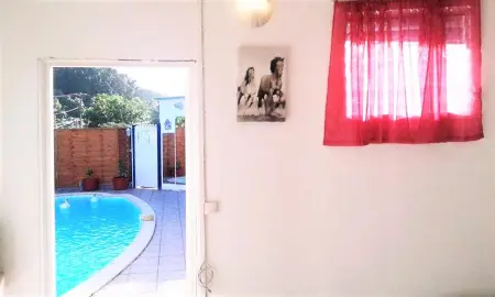 Maison cosy Les Abymes avec piscine, Maison 2 personnes à Les Abymes - Photo 4