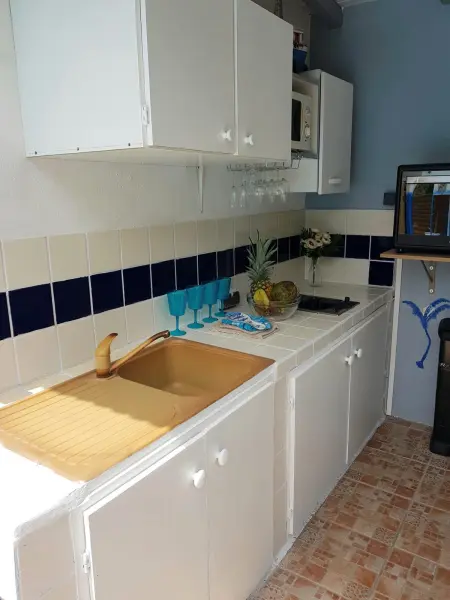 Maison cosy Les Abymes avec piscine, Maison 2 personnes à Les Abymes - Photo 8
