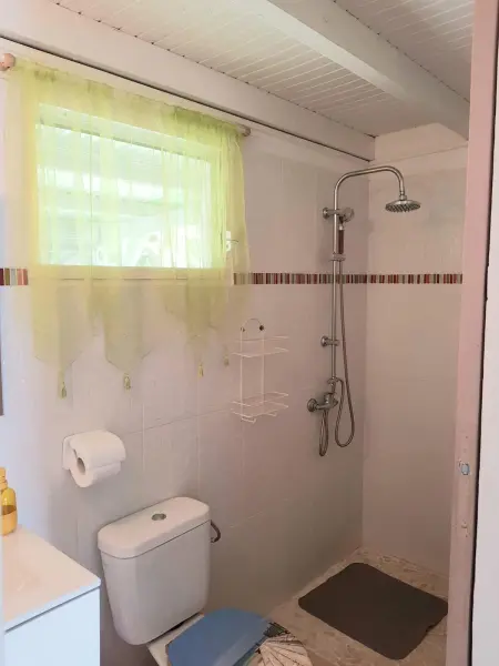 Maison cosy Les Abymes avec piscine, Maison 2 personnes à Les Abymes - Photo 12