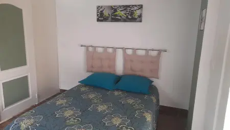 Bungalow charmant à Saint Paul avec terrasse et jardin privatif - Photo 2