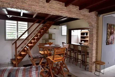 Appartement charmant à Le Gosier avec vue sur la mer, 110 m² - Photo 2
