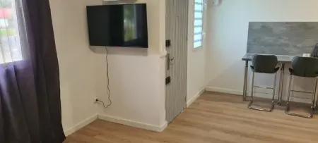 Studio élégant aux Abymes - 50 m² + Terrasse, Appartement 2 personnes à Les Abymes - Photo 2