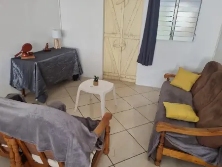 Maison charmante au Robert avec jardin et tennis à proximité - Photo 3