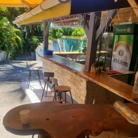Bungalow charmant à Le Gosier avec piscine partagée et jacuzzi - Photo 15