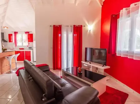 Maison charmante Le Moule avec piscine partagée - Photo 1