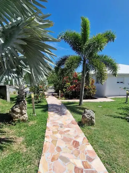 Maison charmante Le Moule avec piscine partagée - Photo 8