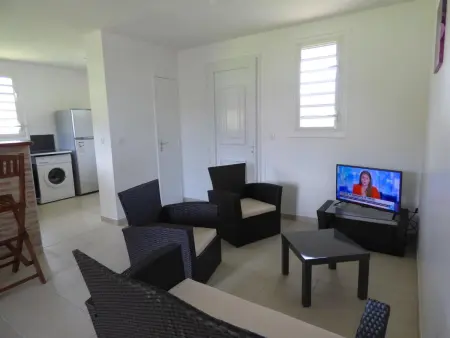 Appartement confortable aux Trois Îlets - 85 m² - Vue montagne - Photo 1