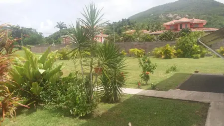 Appartement confortable aux Trois Îlets - 85 m² - Vue montagne - Photo 11