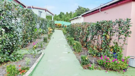 Charmante Maison à Capesterre-Belle-Eau avec Jardin et Terrasse - Photo 4