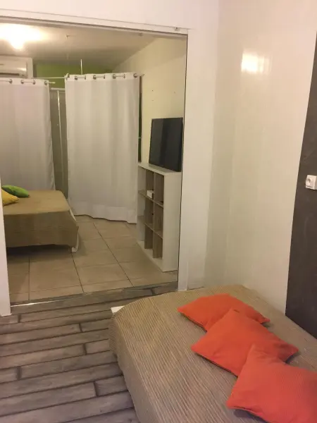 Maison charmante à Saint-Joseph avec piscine privée - Photo 9