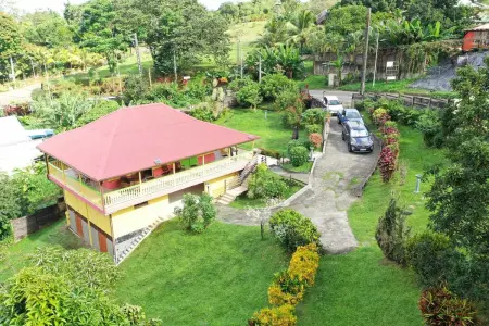 Maison charmante à Gros-Morne avec terrasse et jardin - Photo 41