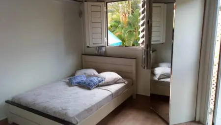 Charmant Bungalow avec Piscine Partagée à Le Gosier - Photo 3