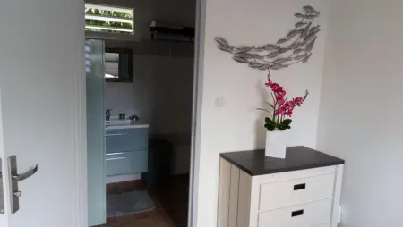 Charmant Bungalow avec Piscine Partagée à Le Gosier - Photo 12