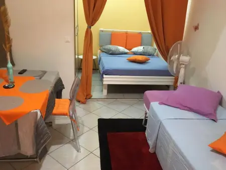 Appartement charmant à Le Gosier avec jardin, 42 m² - Photo 1