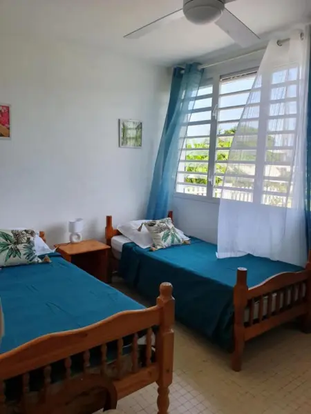 Maison spacieuse à Petit Canal, 104 m², proche sites historiques - Photo 4