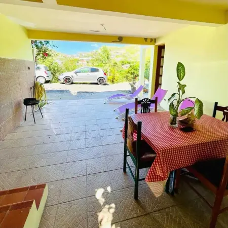 Maison charmante avec vue sur la mer et montagnes, Les Anses-d'Arlet. - Photo 1
