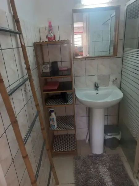 Appartement charmant à Saint-Joseph avec jardin et terrasse, 60 m² - Photo 8