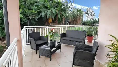 Villa enchanteresse à Saint-Benoît avec piscine privée - Photo 9