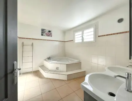 Villa enchanteresse à Saint-Benoît avec piscine privée - Photo 31
